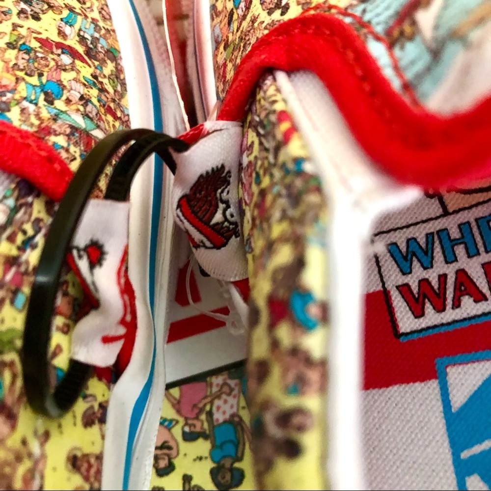 📌SOLD📌Vans X Where’s Waldo | Slip-Ons Limited Edition Sold Out Style Kids - Picture 5 of 13